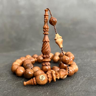 9x10mm Koleksiyonluk Oyma İşçilikli Kuka Tesbih – Uçlu Küre Model