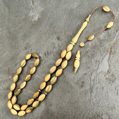 6,5×12,5mm Beyzi Model Çift Renk Yeşil Pelesenk Ağacı Tesbih